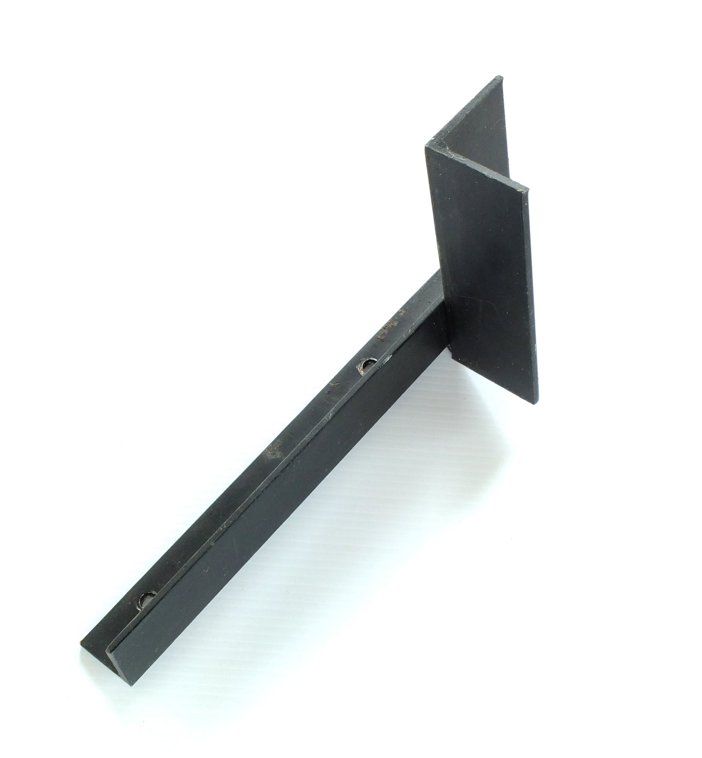 Compton Garage, Shelving Brackets